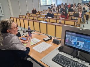 La sottoscritta Maddalena Celano. Foto scattata dal Professor Stefano Scarcella Prandstraller